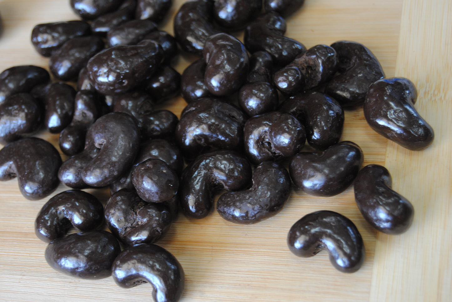Dark Chocolate Cashews