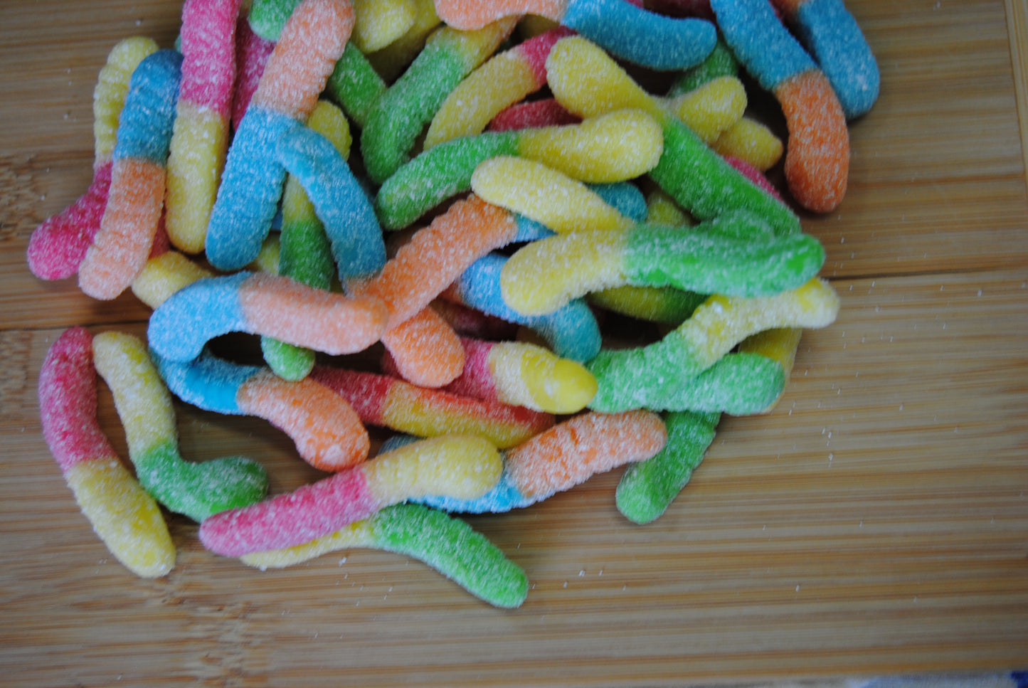 Sour Neon Gummi Worms